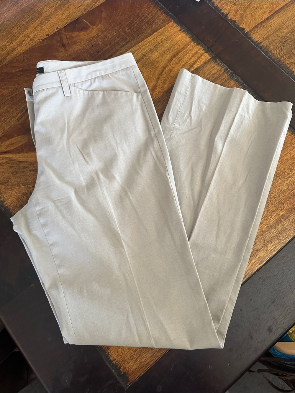 Theory size 8 cream pants  good  condition
